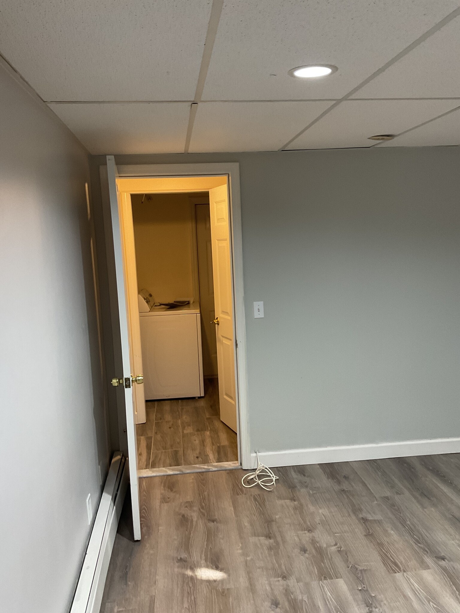 Door to your own washer and dryer - 50 Waterbury Ave