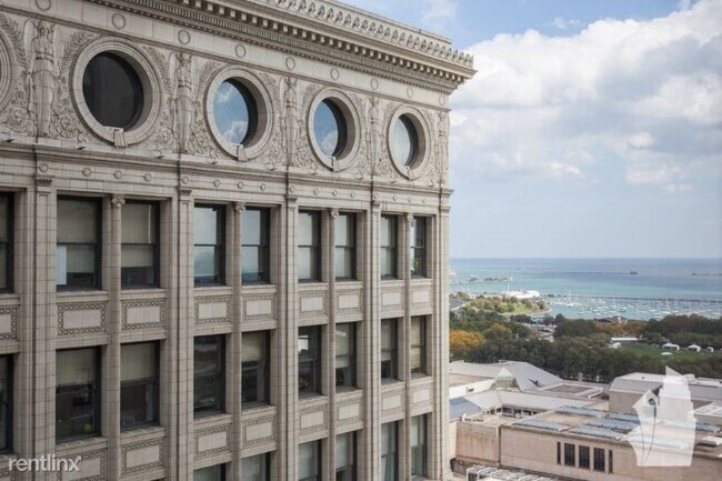 Building Photo - 300 S Michigan Ave