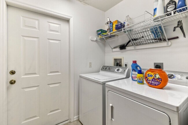 Building Photo - $1,895/month ** Furnished * Annual / Short...