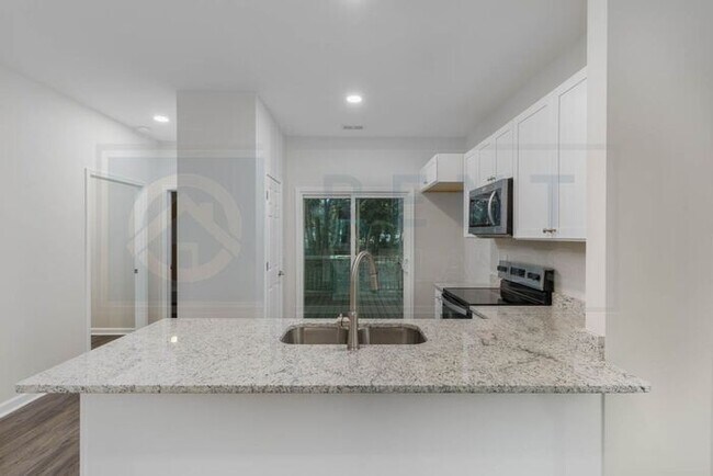 Building Photo - Newly built 3 bedroom, 2 bath Home