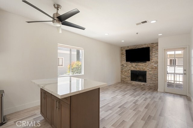 Building Photo - 260 Victoria St