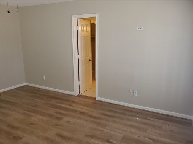 Building Photo - 11802 Chetman Dr