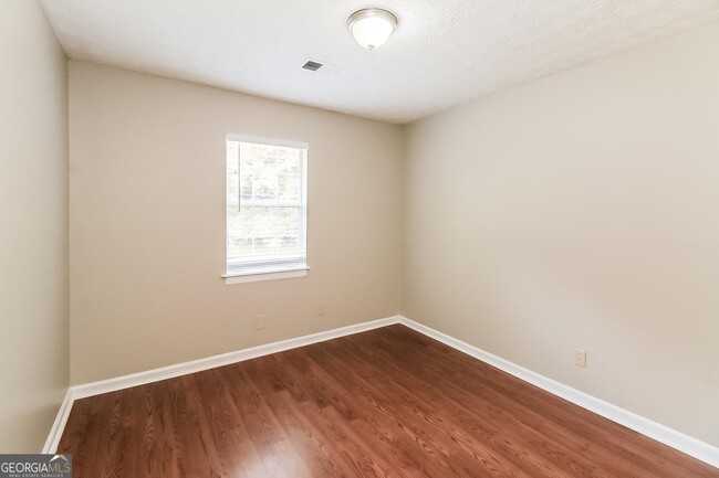 Building Photo - 155 Ingrams Ln