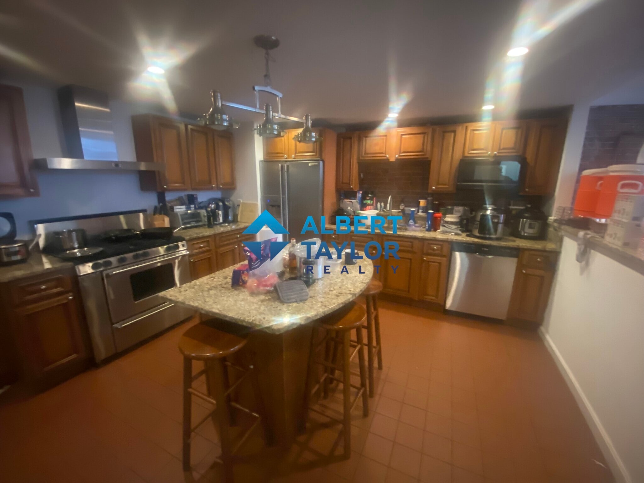 Building Photo - 750 Tremont St