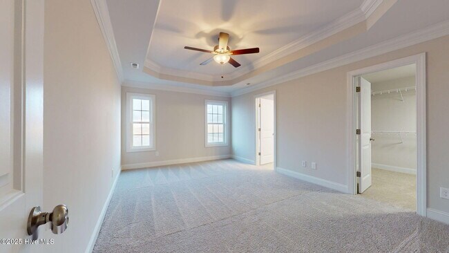Building Photo - 51 N Ardsley Ln