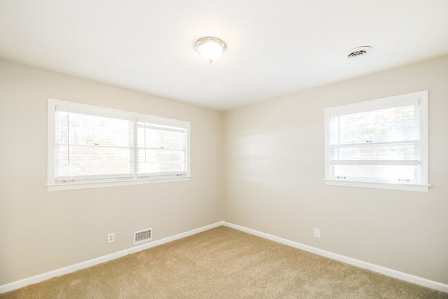 Building Photo - 6276 Harbin Woods Dr