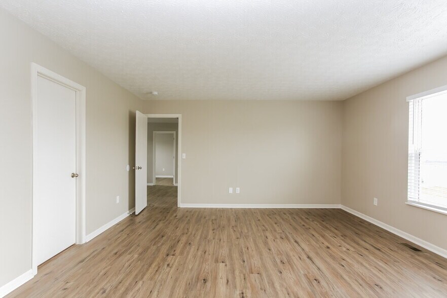 Building Photo - 4270 Umiak Dr