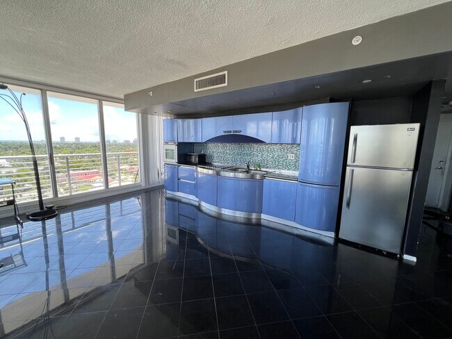 Kitchen - 1720 Harrison St