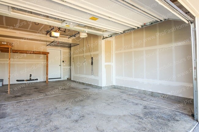 Building Photo - 6300 SE Imagine Way