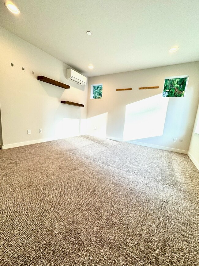 Building Photo - 18322 1st Ave NE