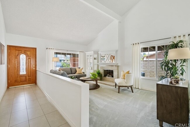 Building Photo - 2650 Altamira Dr