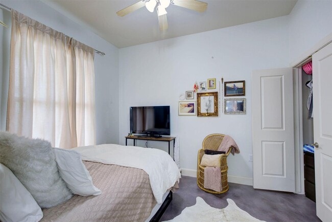 Building Photo - 1010 Rosine St