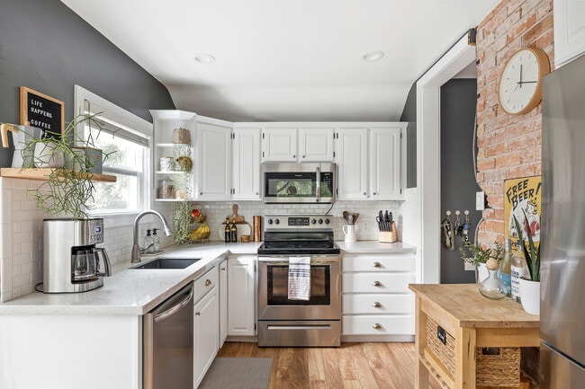 Building Photo - 3168 S 2000 E