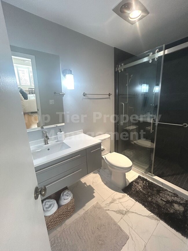 Building Photo - 4016 Aguila St