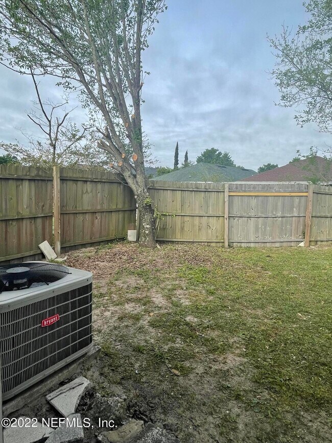 Building Photo - 3348 Volley Dr