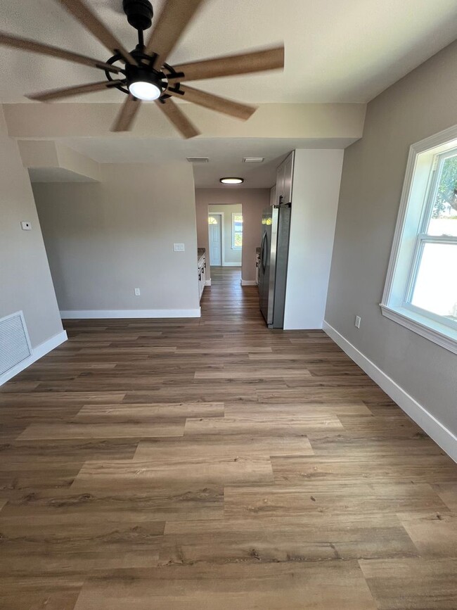 Building Photo - Totally updated !!  All new interior.  Bri...