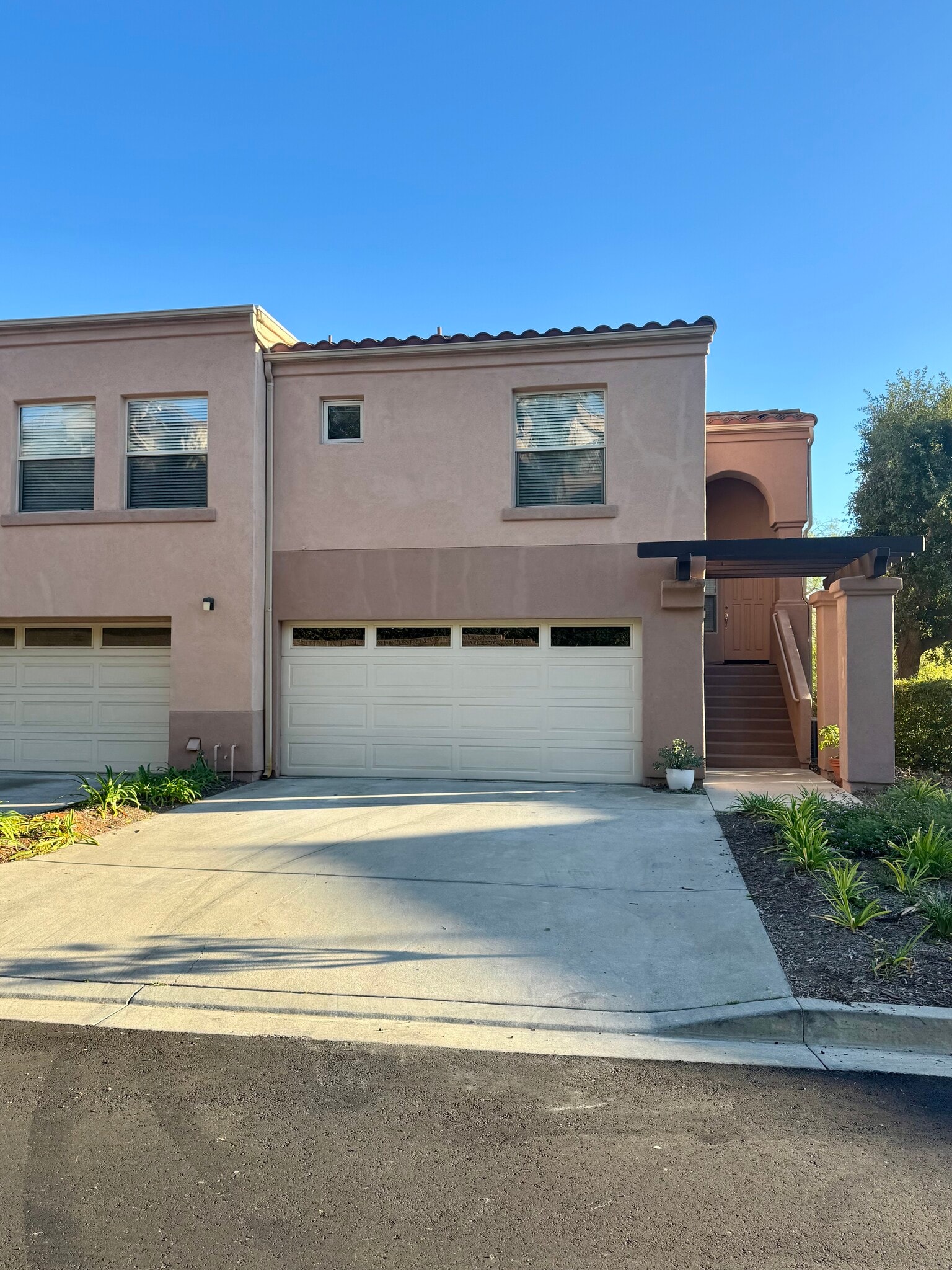 2 car garage w/ storage, plus 2 car parking in driveway plus visitor parking - 380 Greendale Ct