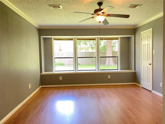 Building Photo - 16427 Dunmoor Dr