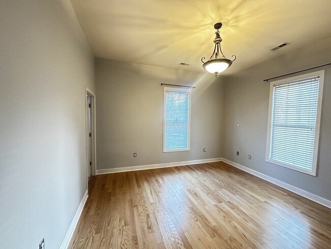 Main bedroom - 756 N Davidson St