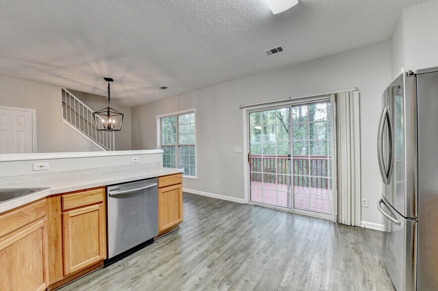 Building Photo - 3415 Oxwell Dr