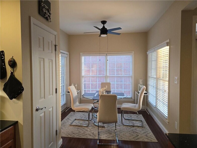 Building Photo - 50 Biscayne Dr NW