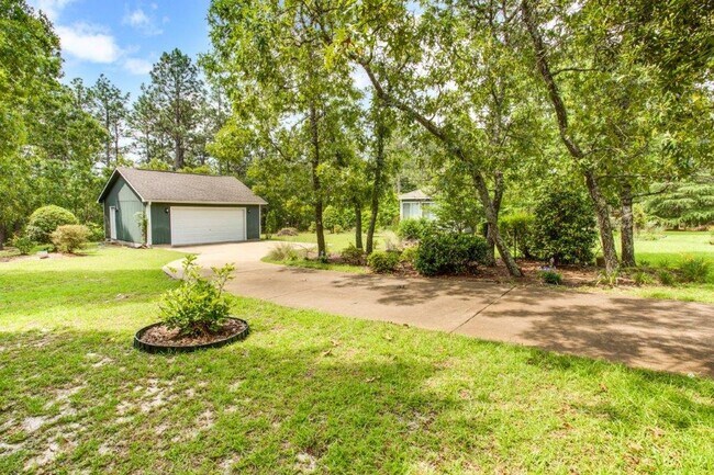 Building Photo - Coming Soon- 3 Bedroom and 2 Bath Home (Pe...