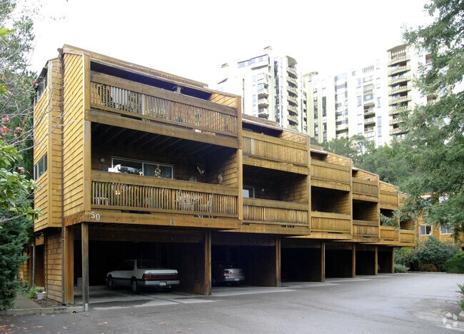 Building Photo - 50 Corte Real