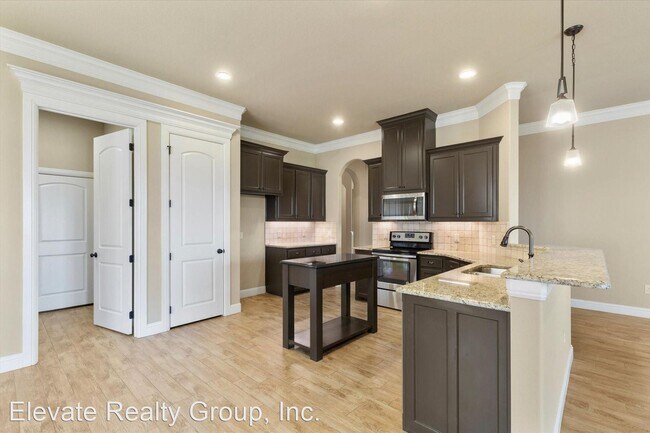 Building Photo - 3 br, 2 bath House - 538 Clearwater Pl