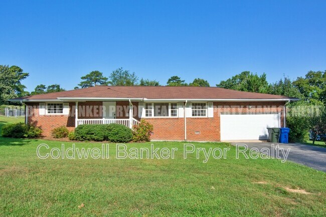Building Photo - 1225 Panorama Dr