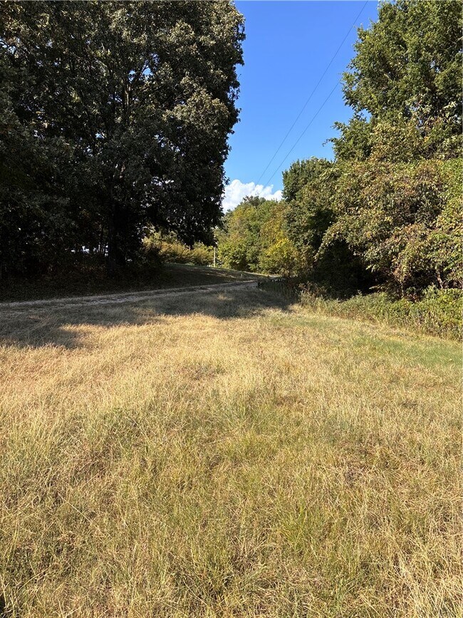 Building Photo - 15262 Shipe Rd