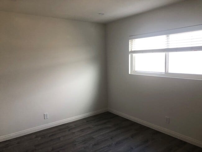 Building Photo - 25909 Viana Ave