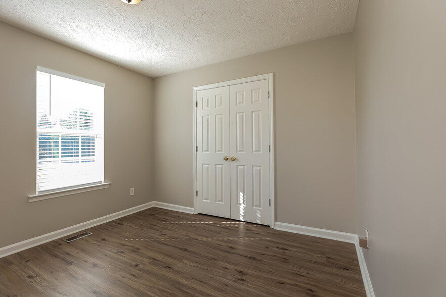 Building Photo - 1171 Osborne Ln