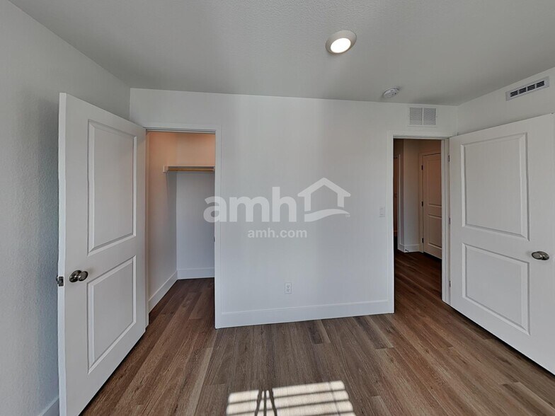 Building Photo - 9172 Aaron Pointe Ct
