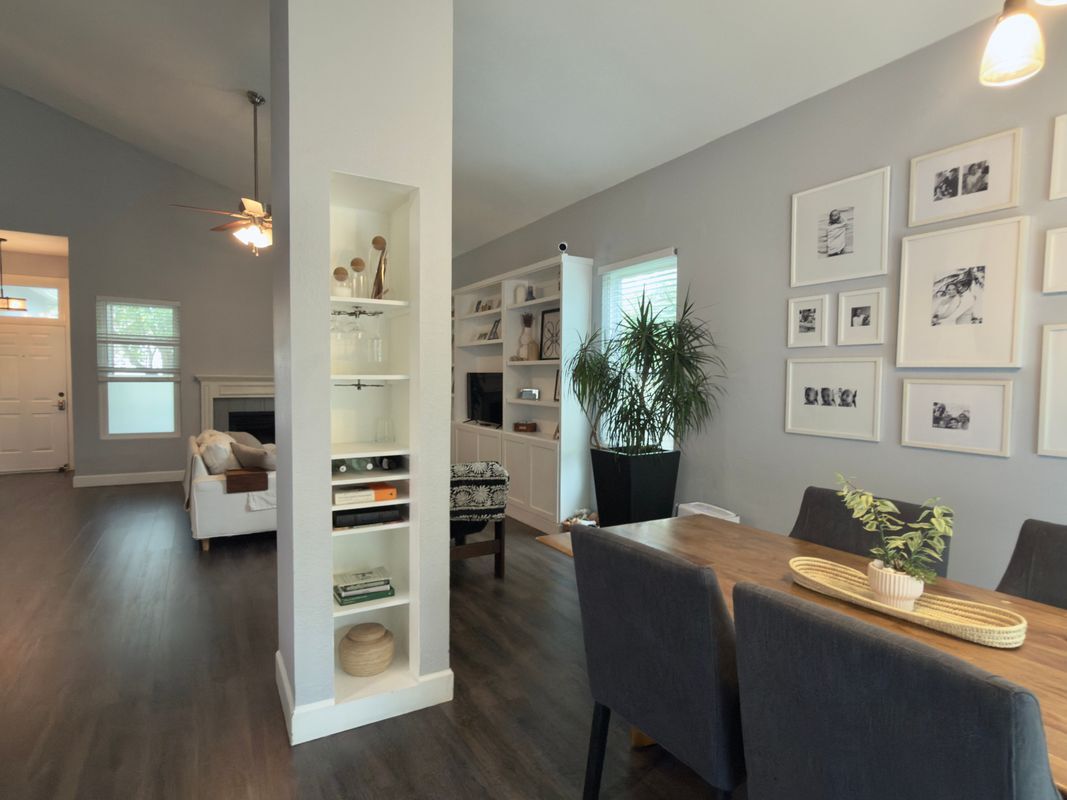 Building Photo - 2205 Tanglevine Dr