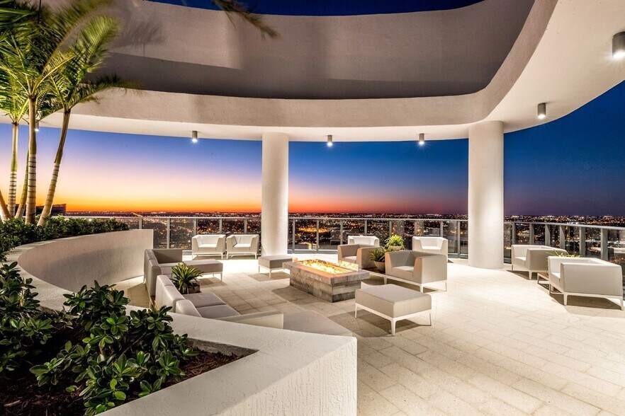 Icon Las Olas 500 E Las Olas Blvd Fort Lauderdale FL 33301