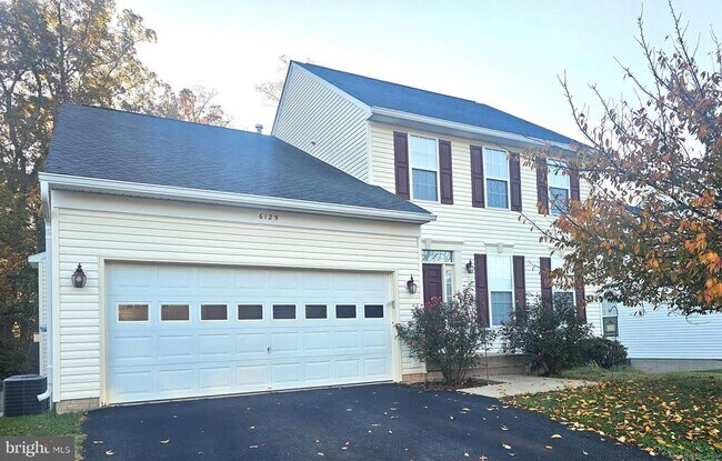 Building Photo - 6125 Hot Spring Ln
