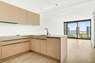 Building Photo - The Park Ward Village #2307