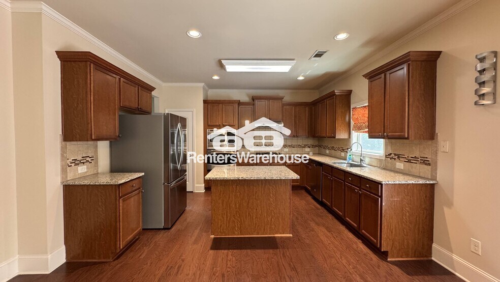 Building Photo - 5301 Cedar Mill Dr