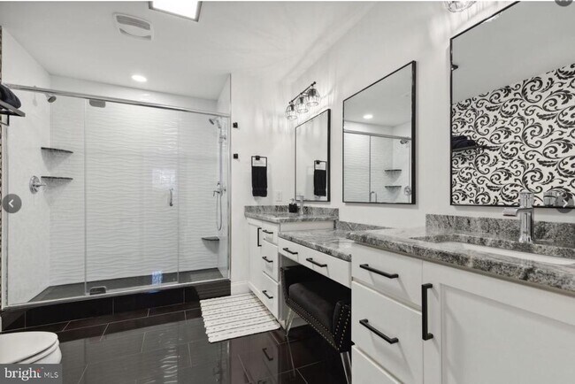 Building Photo - 514 Coates Ln