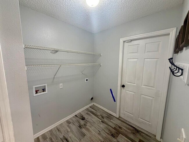 Building Photo - 251 Rhapsody Ln