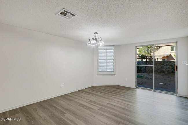 Building Photo - 14309 Pacific Point Dr