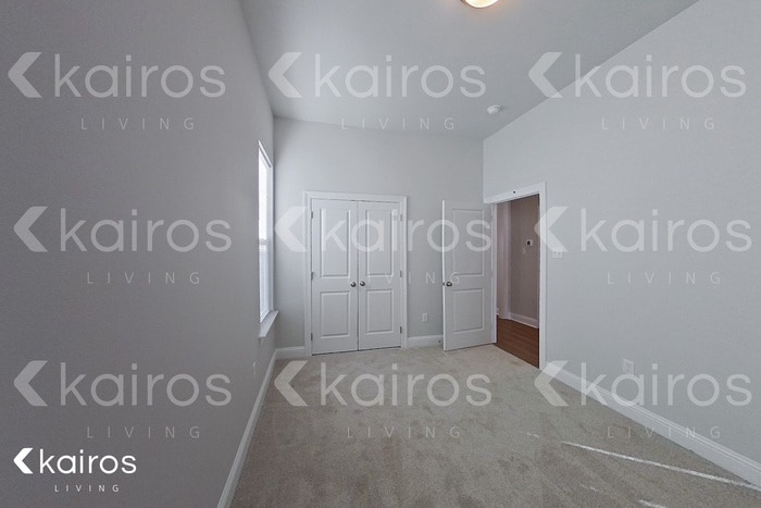Building Photo - 4828 W Dacha Ln