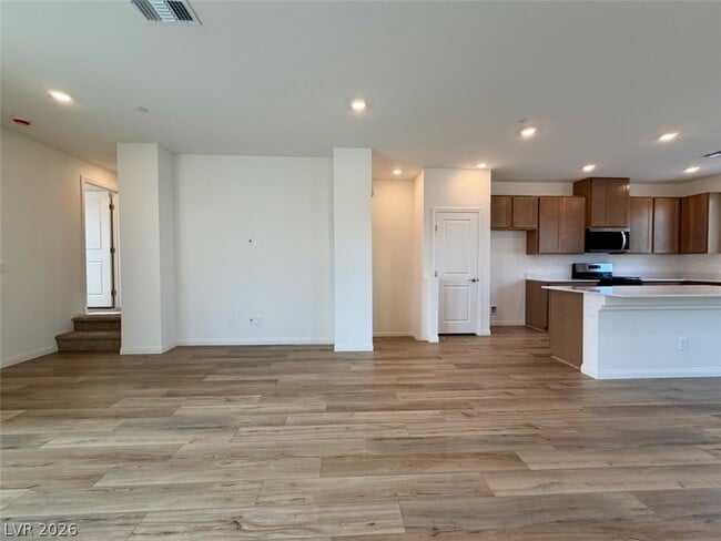 Building Photo - 5824 Wisteria Walk St