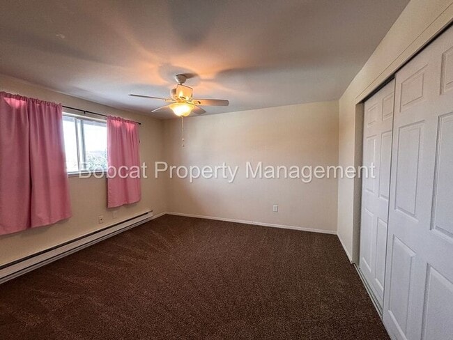 Building Photo - 1316 Green Dr