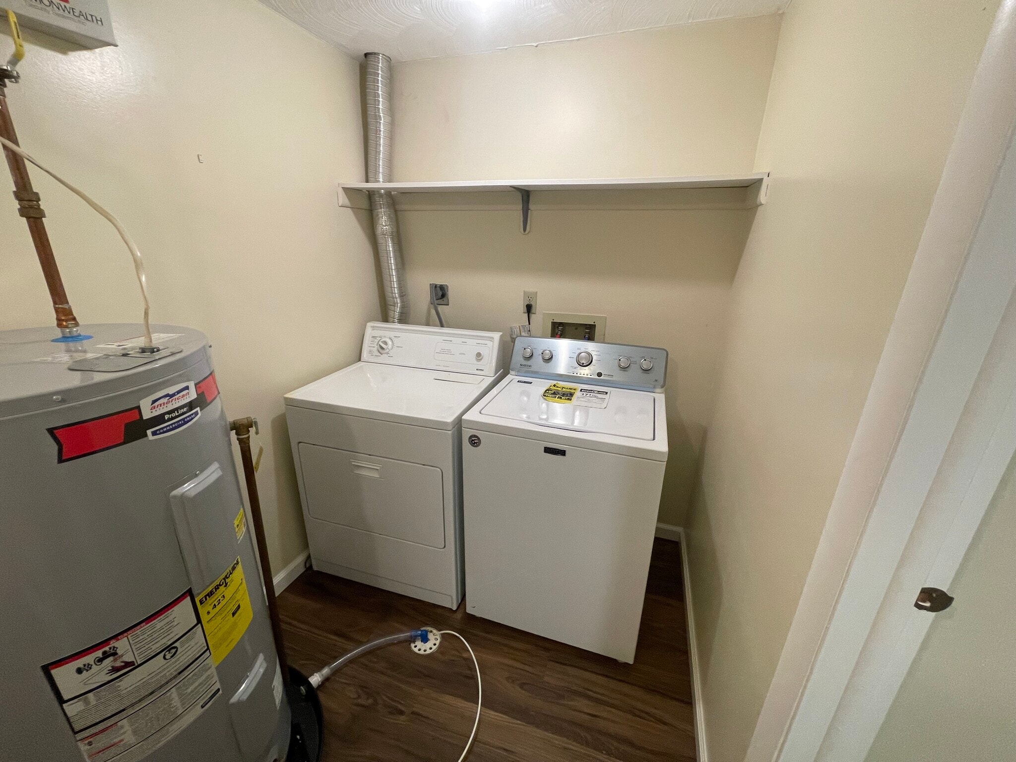 Laundry - 223 Oakwood Ave