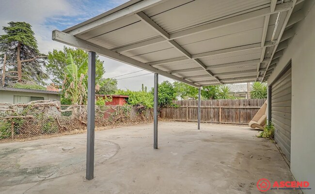 Building Photo - 2403 Belle Ter