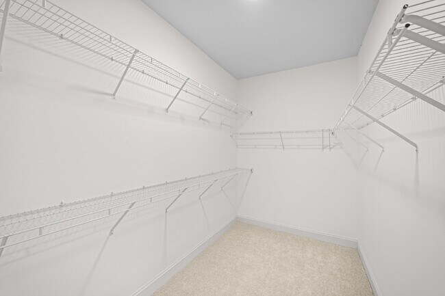 Building Photo - 27556 Paddock Trail Pl