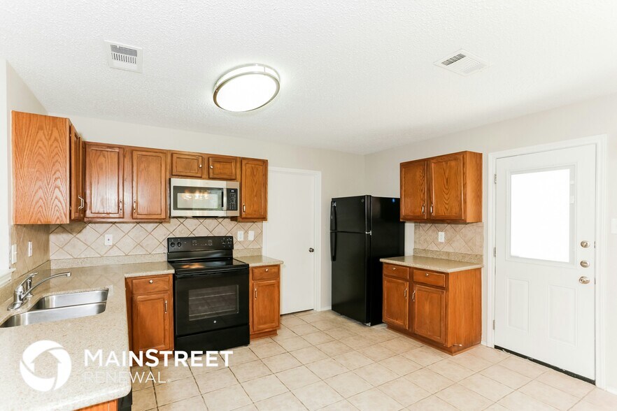 Building Photo - 805 Encino Dr