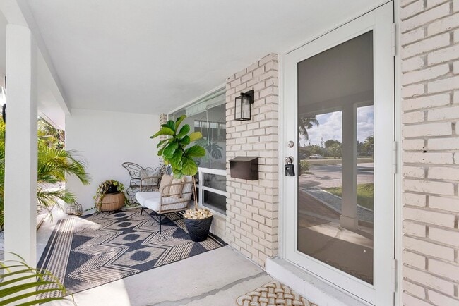 Building Photo - 101 SE 13th St