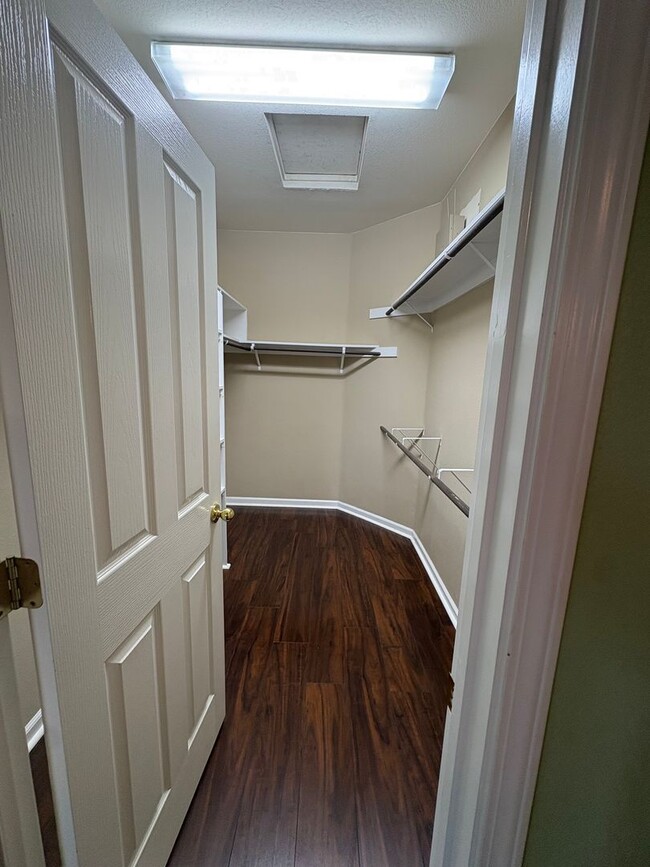 Building Photo - Lovely 4bed/2bath Home in West Sacramento